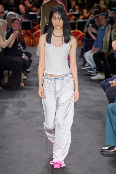 Look 29
